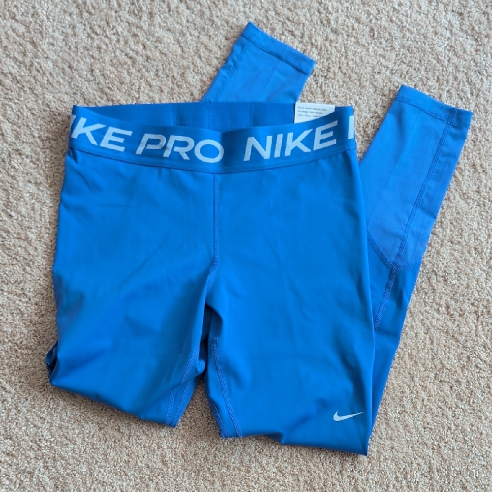 NWT Nike Pro Leggings